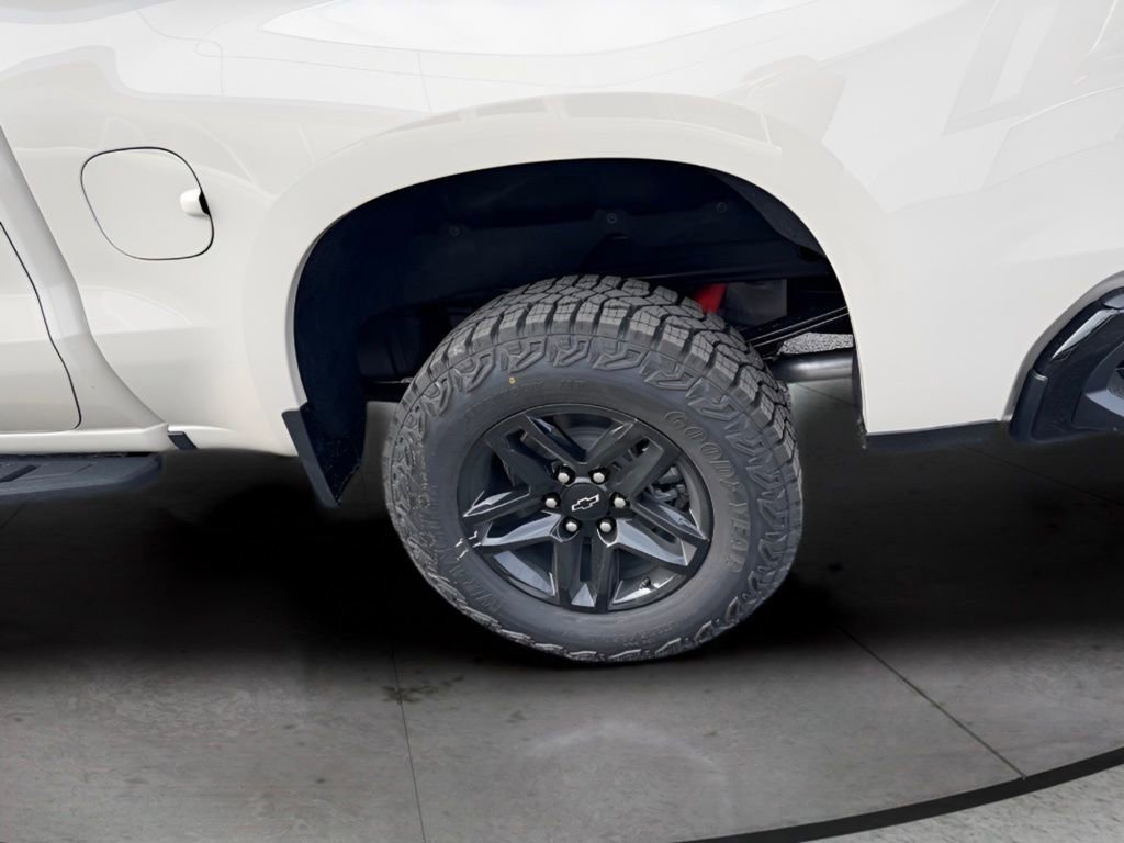 Used 2026 Chevrolet Silverado 1500 Custom Trail Boss w/ LPO, Dark Essentials Package image 9