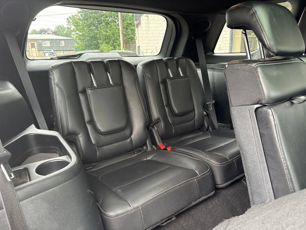 Used 2019 Ford Explorer Limited w/ Class III Trailer Tow Package AWD/4WD image 16