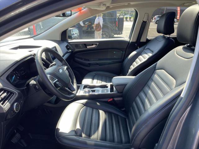 Used 2022 Ford Edge SEL w/ Convenience Package image 13