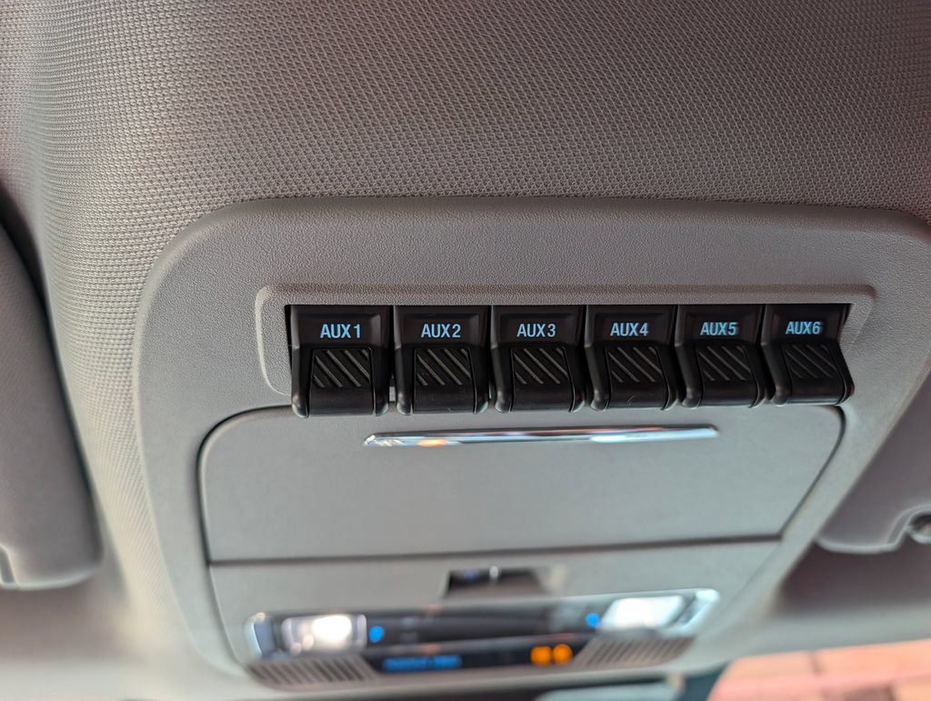 Used 2024 Ford F350 Lariat AWD/4WD image 19