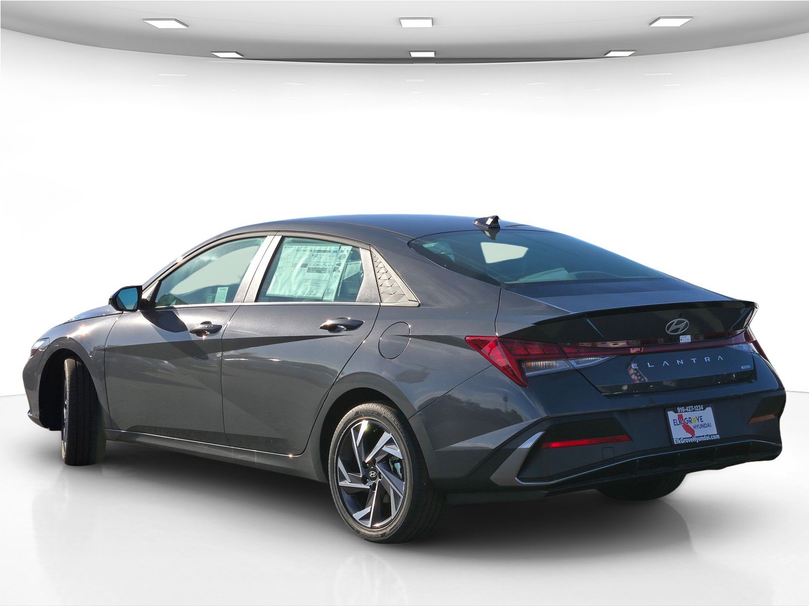 New 2025 Hyundai Elantra SEL image 5