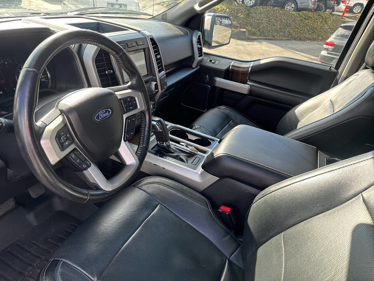 Used 2017 Ford F150 Lariat w/ Equipment Group 502A Luxury image 23