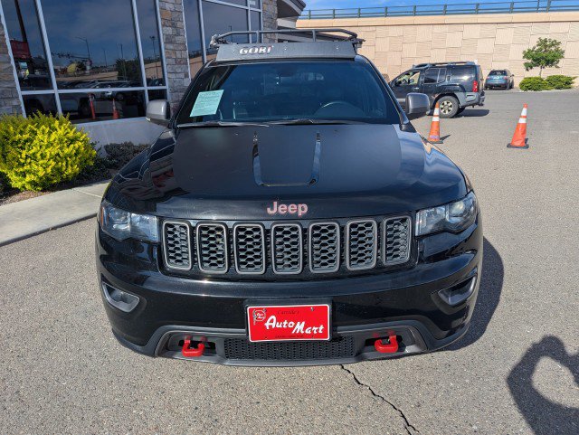 Used 2017 Jeep Grand Cherokee Trailhawk AWD/4WD image 7