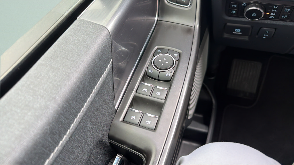 Certified 2024 Ford F150 Lariat AWD/4WD image 25