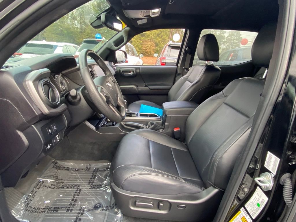 Used 2023 Toyota Tacoma TRD Sport image 6
