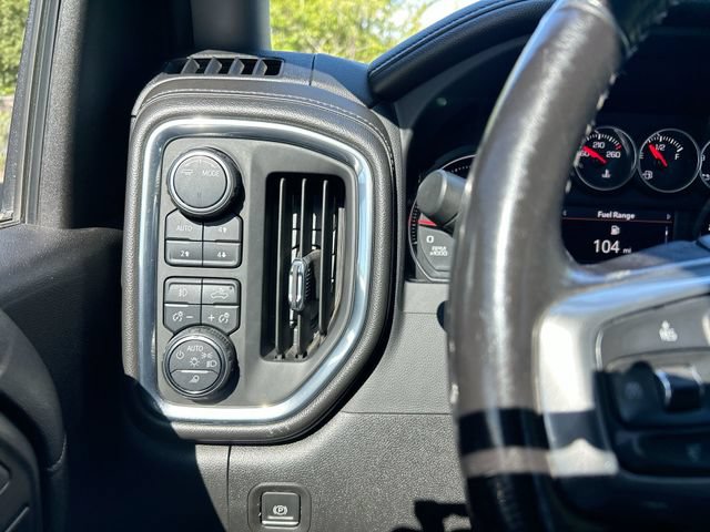 Used 2022 Chevrolet Silverado 2500 LTZ w/ LTZ Convenience Package AWD/4WD image 17
