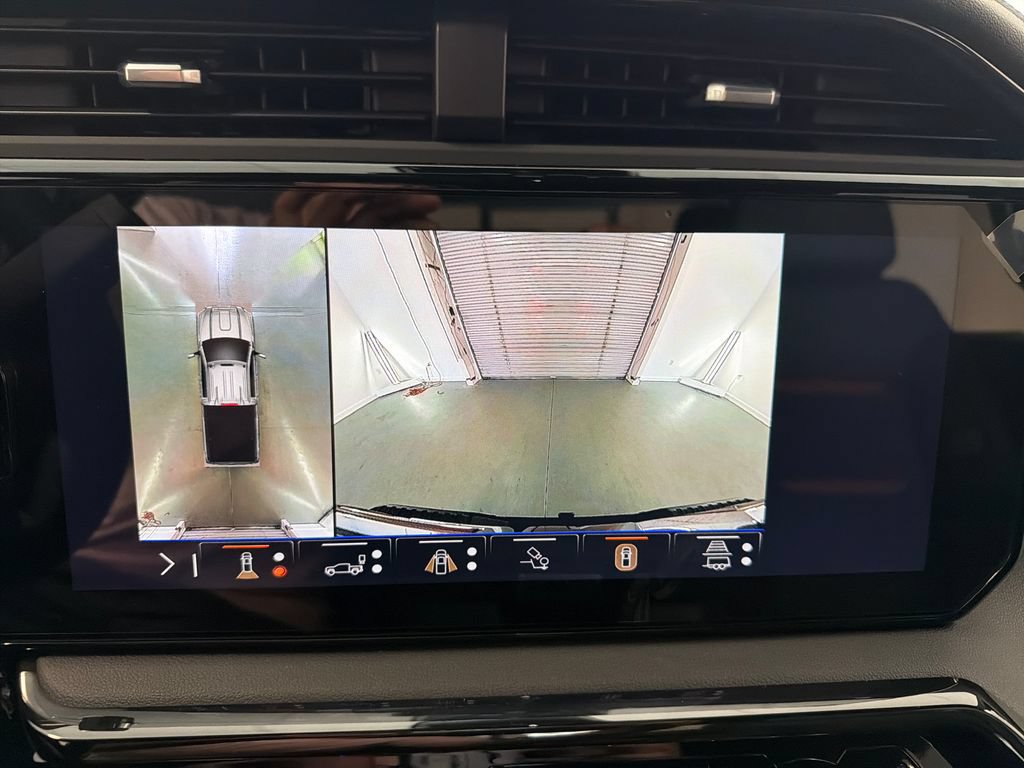 New 2026 GMC Sierra 2500 AT4 w/ Technology Package AWD/4WD image 20