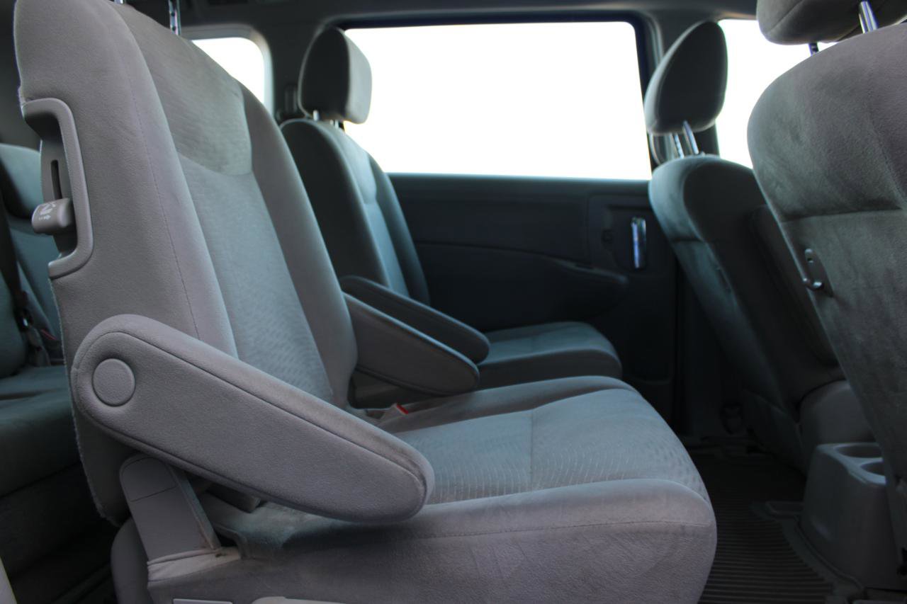 Used 2014 Nissan Quest S image 42