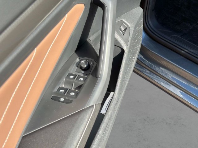 New 2027 Volkswagen Jetta SEL FWD image 17