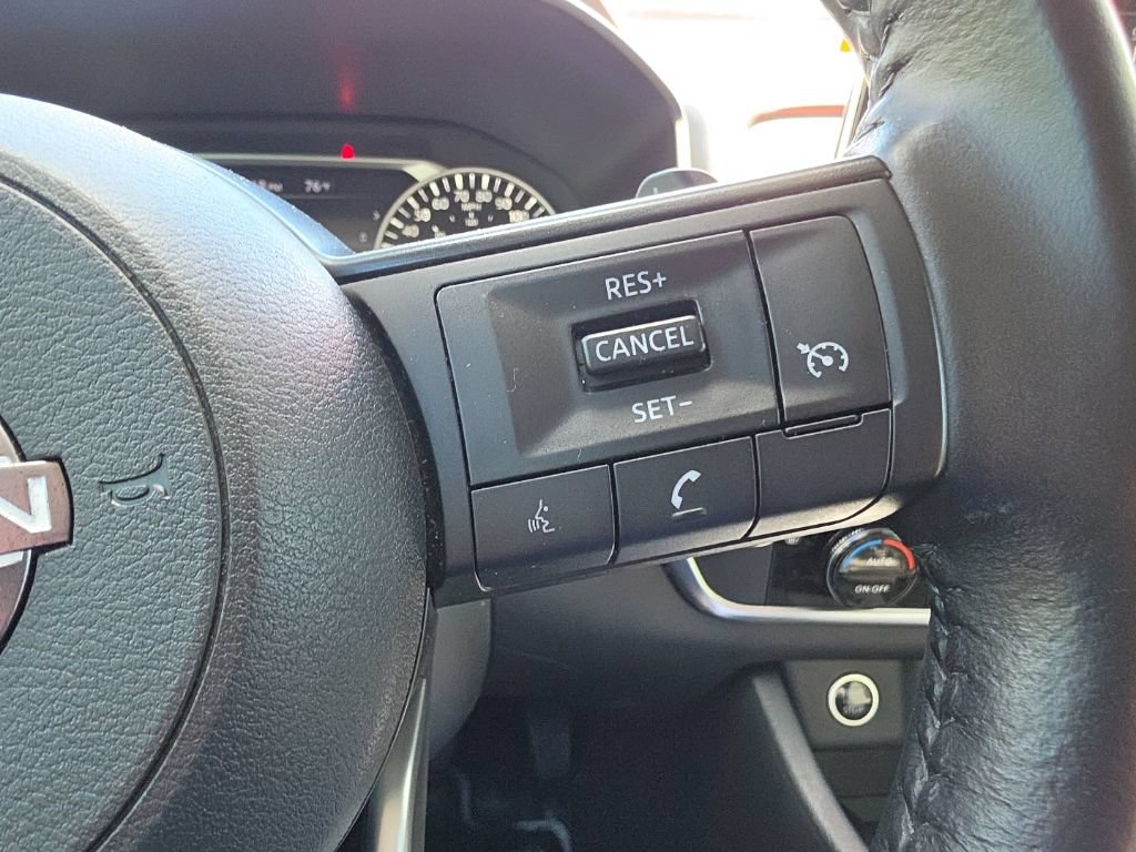 Used 2022 Nissan Rogue S FWD image 14
