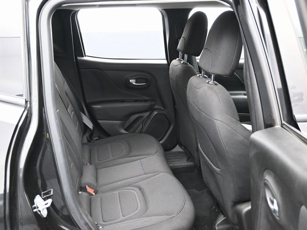 Used 2022 Jeep Renegade Latitude image 30