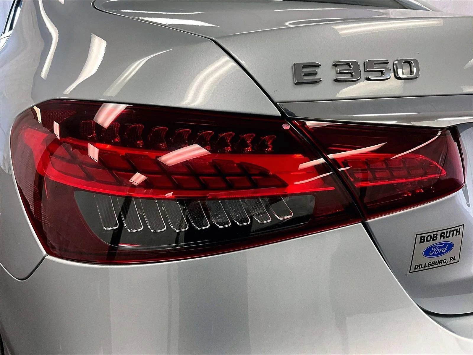 Used 2021 Mercedes-Benz E 350 4MATIC Sedan w/ Premium Package image 28