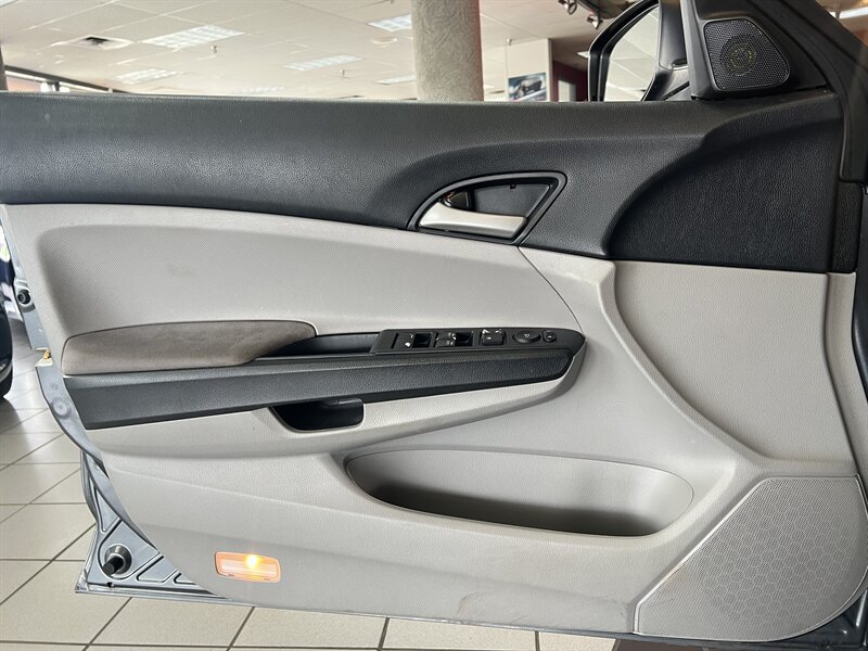 Used 2012 Honda Accord LX image 16