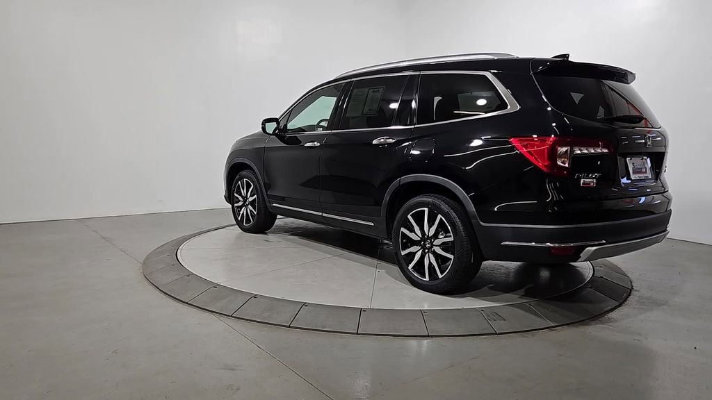 Used 2021 Honda Pilot Touring image 3