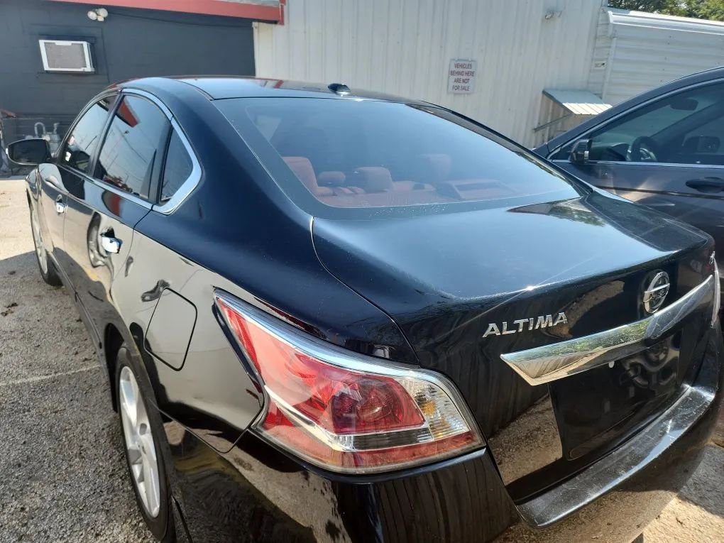 Used 2015 Nissan Altima 2.5 SV image 6