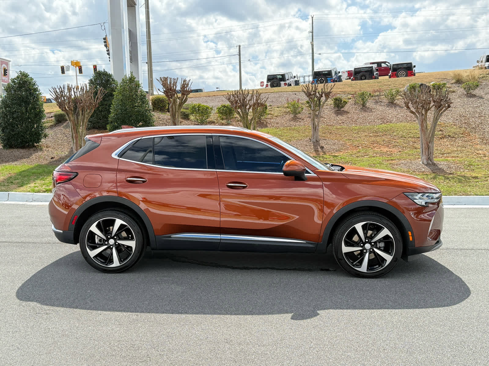 Used 2021 Buick Envision Essence image 6