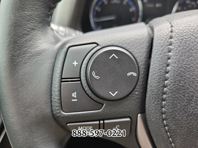 Used 2017 Toyota RAV4 Limited AWD/4WD image 30