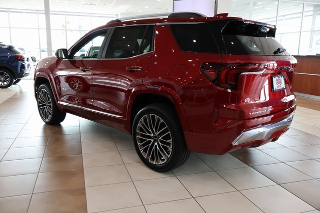 New 2026 GMC Terrain Denali w/ LPO, Floor Liner Package image 4