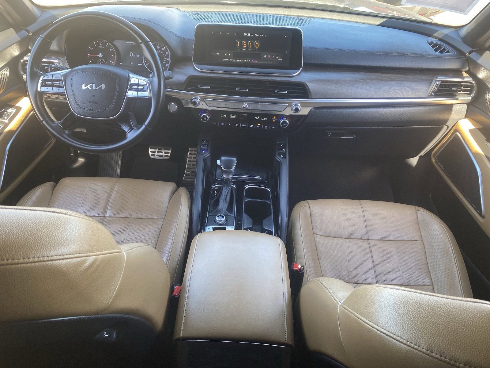 Used 2022 Kia Telluride SX w/ Towing Package image 16