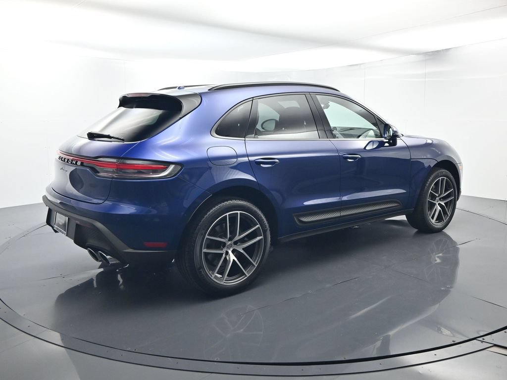 Certified 2024 Porsche Macan AWD/4WD image 15