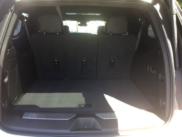 Used 2024 GMC Yukon XL Denali AWD/4WD image 24