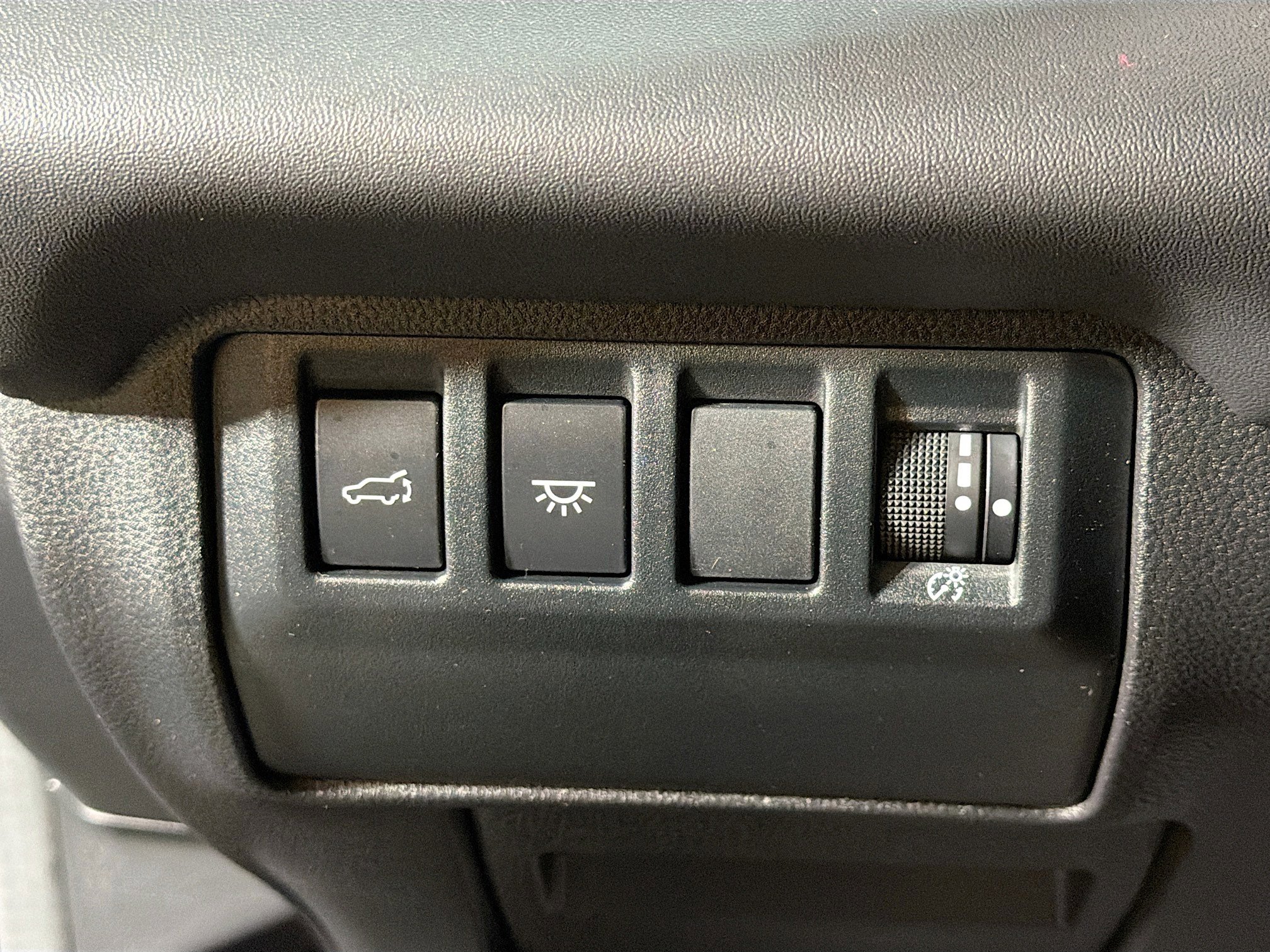 Used 2024 Subaru Ascent Limited w/ Technology Package image 17