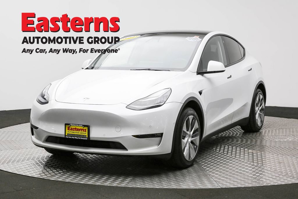 Used 2022 Tesla Model Y Long Range image 1