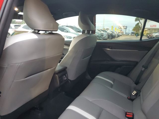 Used 2025 Toyota Camry XSE image 12