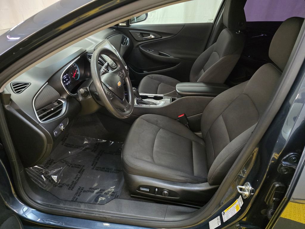 Used 2020 Chevrolet Malibu LT image 20