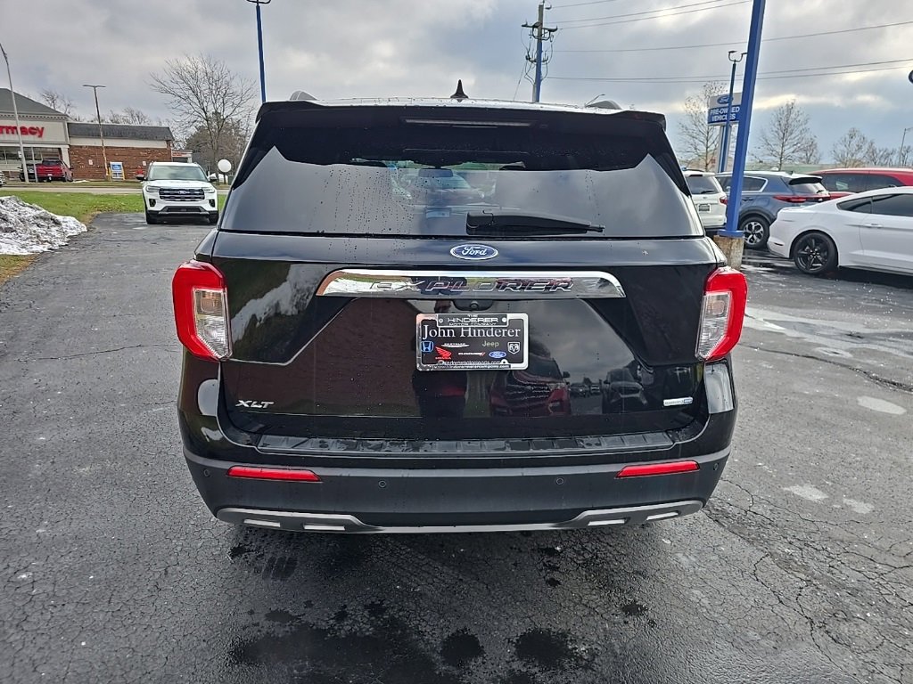 Used 2020 Ford Explorer XLT w/ Equipment Group 202A image 4