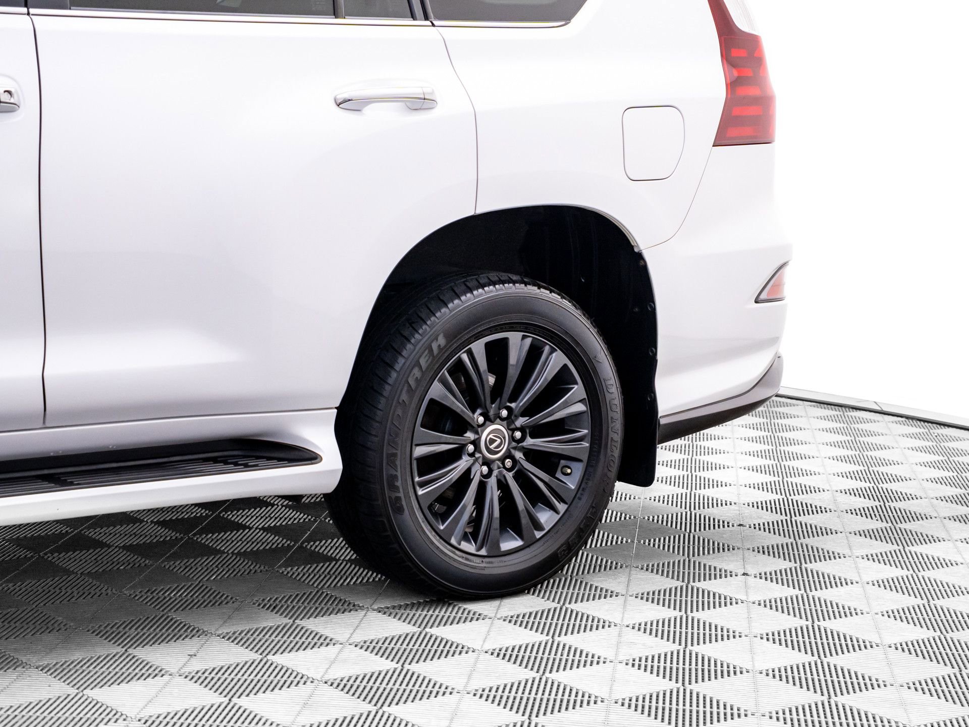 Used 2020 Lexus GX 460 Premium image 36