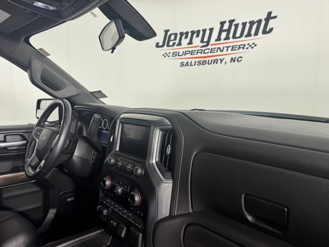 Used 2021 Chevrolet Silverado 1500 LT Trail Boss w/ Convenience Package II AWD/4WD image 31
