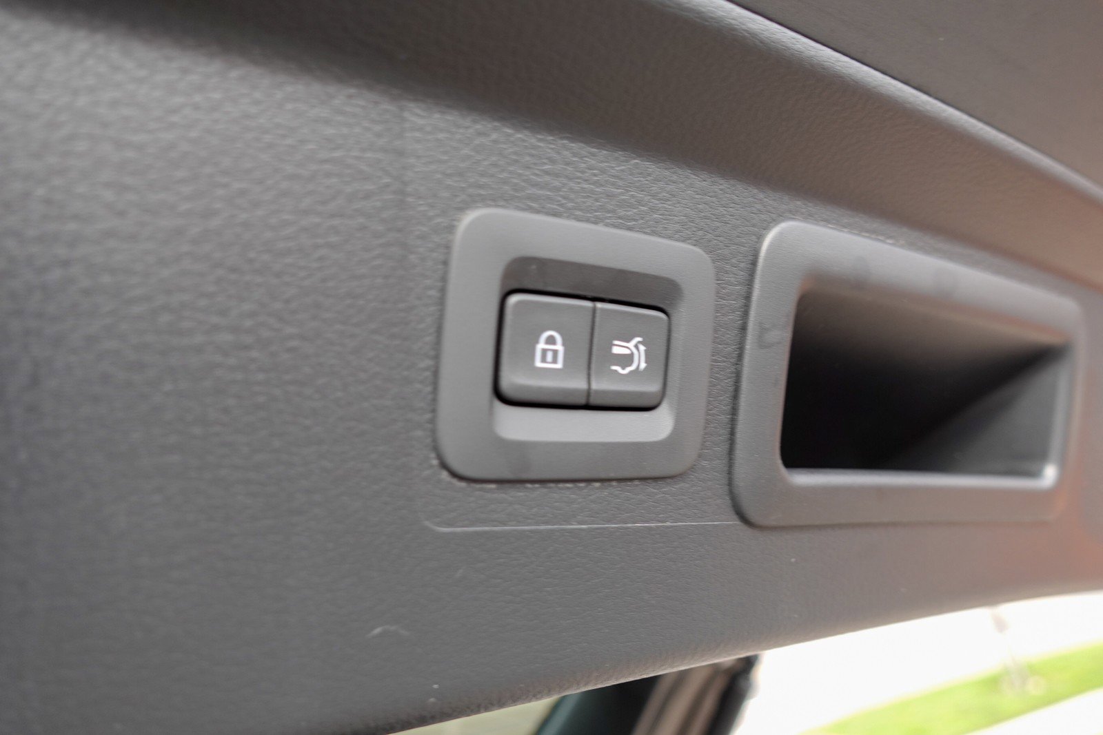 Certified 2025 MAZDA CX-50 2.5 Hybrid w/ Premium Plus Pkg image 27