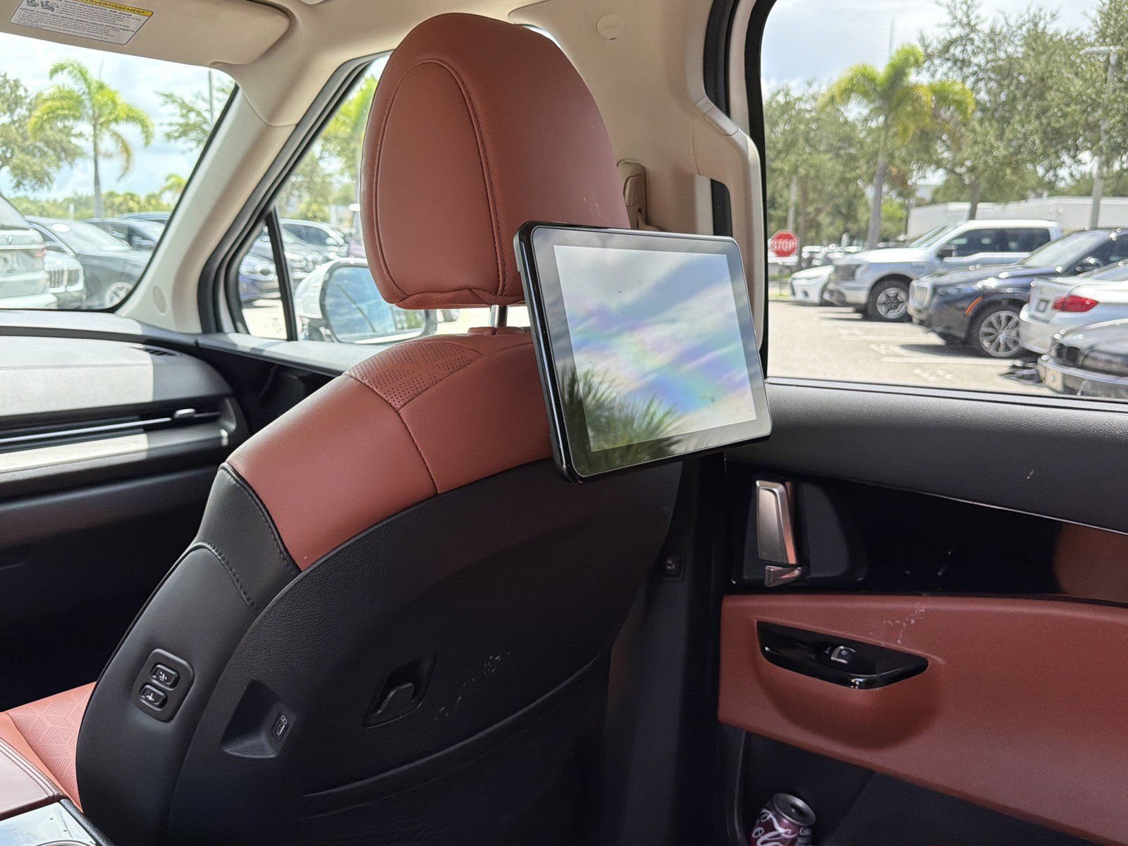 Used 2024 Kia Carnival SX FWD image 19