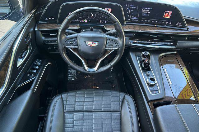 Used 2024 Cadillac Escalade Sport Platinum w/ LPO, ONYX Package AWD/4WD image 15