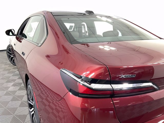 Used 2025 BMW 750e xDrive AWD/4WD image 49