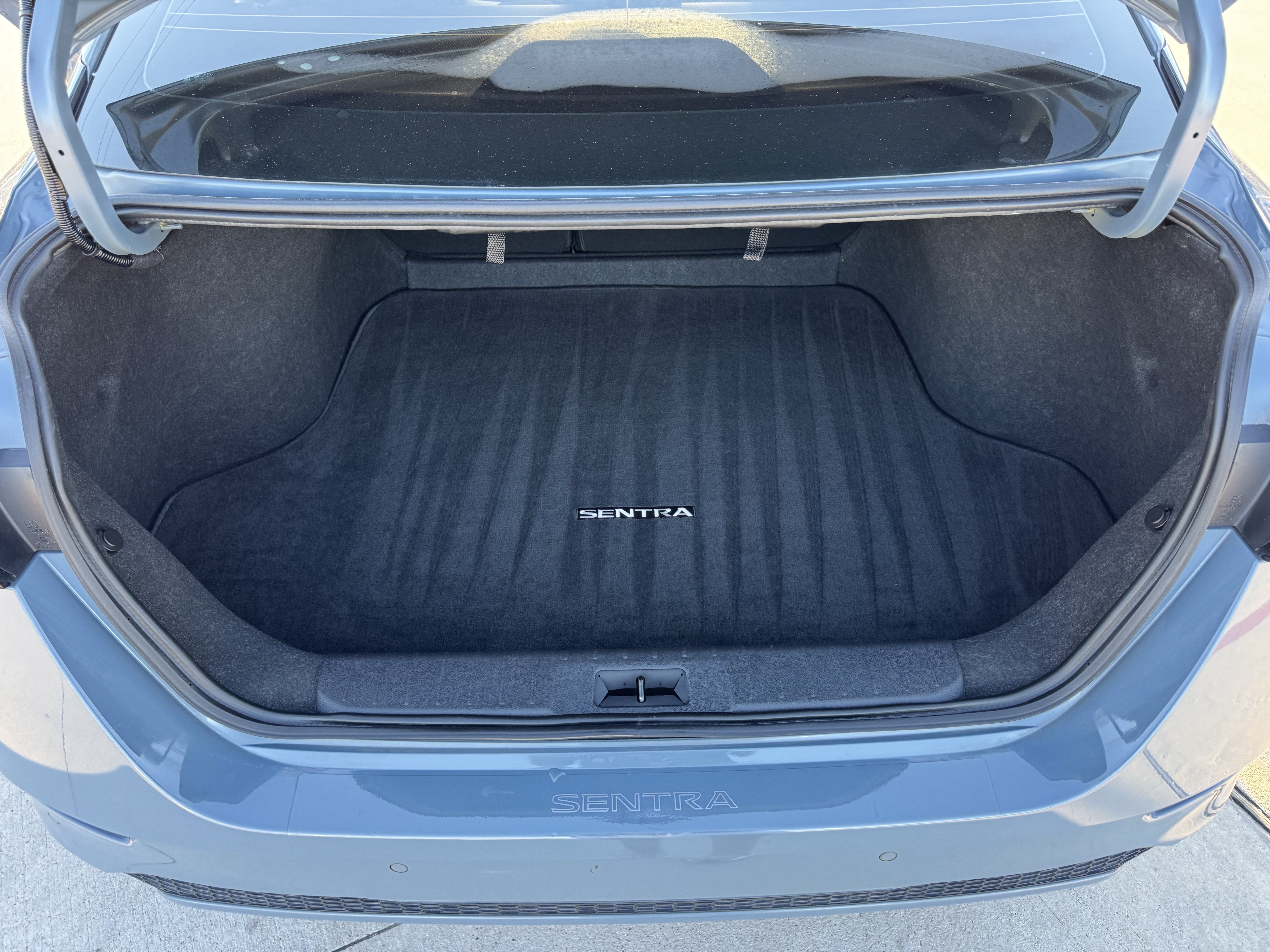 Used 2025 Nissan Sentra SV w/ Trunk Package FWD image 24