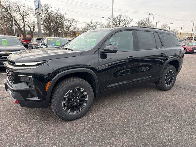 New 2026 Chevrolet Traverse Z71 w/ Driver Confidence Package image 3