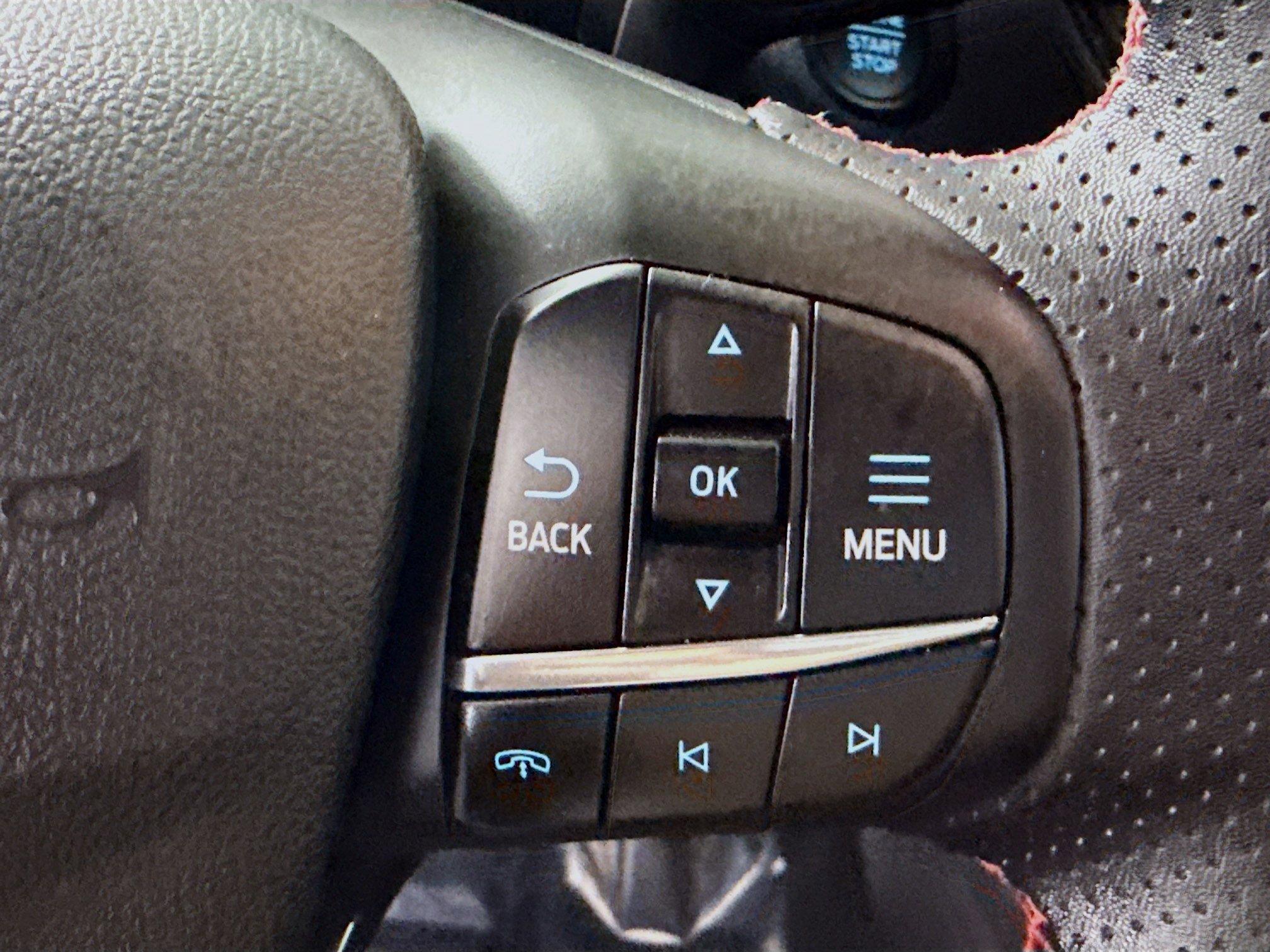 Used 2026 Ford Escape ST-Line image 15