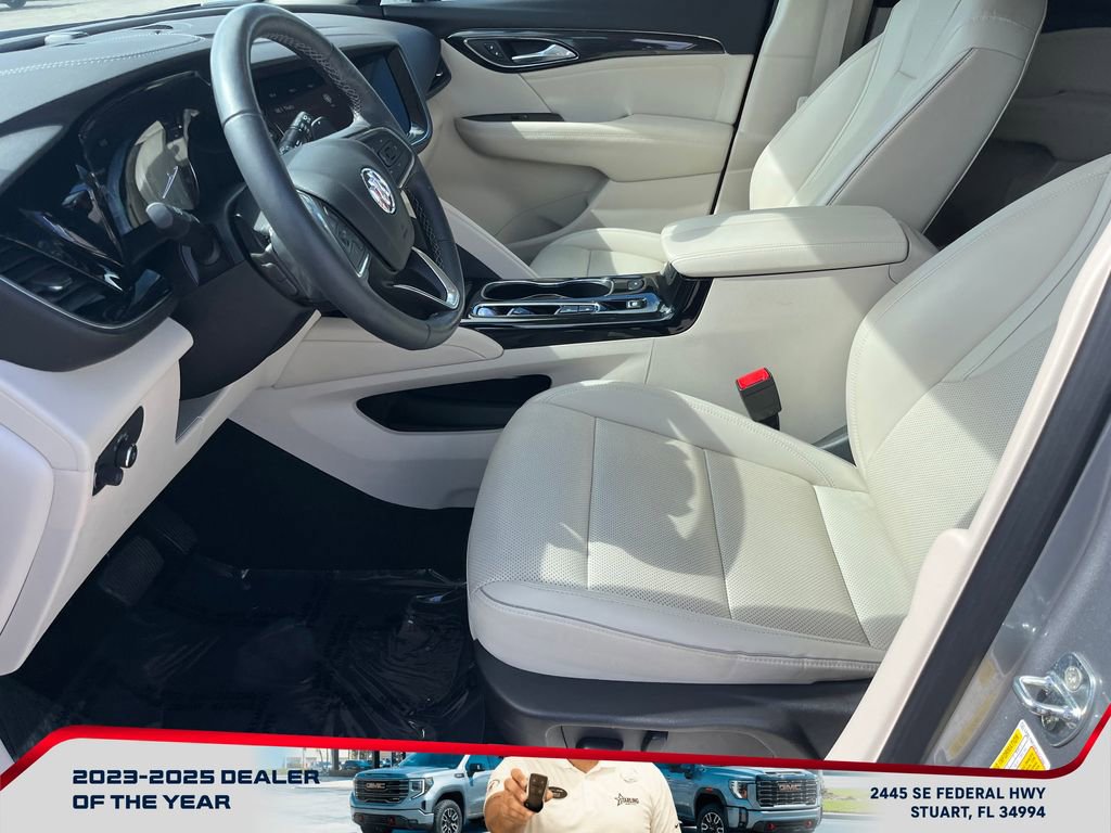 Used 2023 Buick Envision Essence image 9