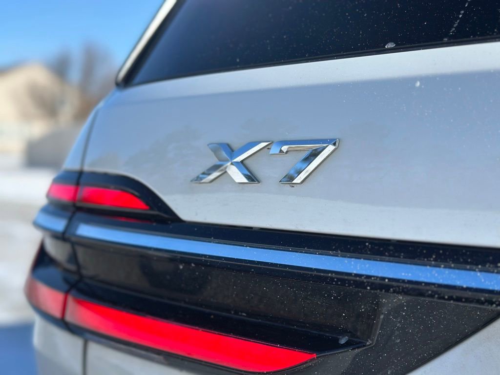 Used 2023 BMW X7 xDrive40i w/ M Sport Package image 14