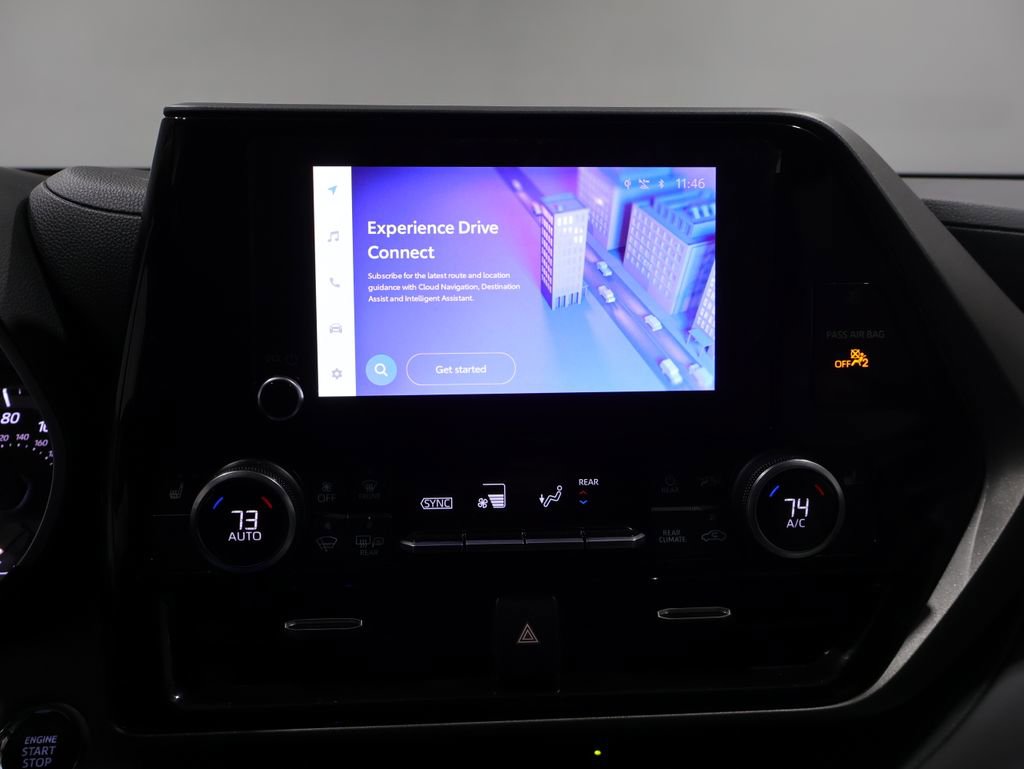 Used 2023 Toyota Highlander XLE image 28