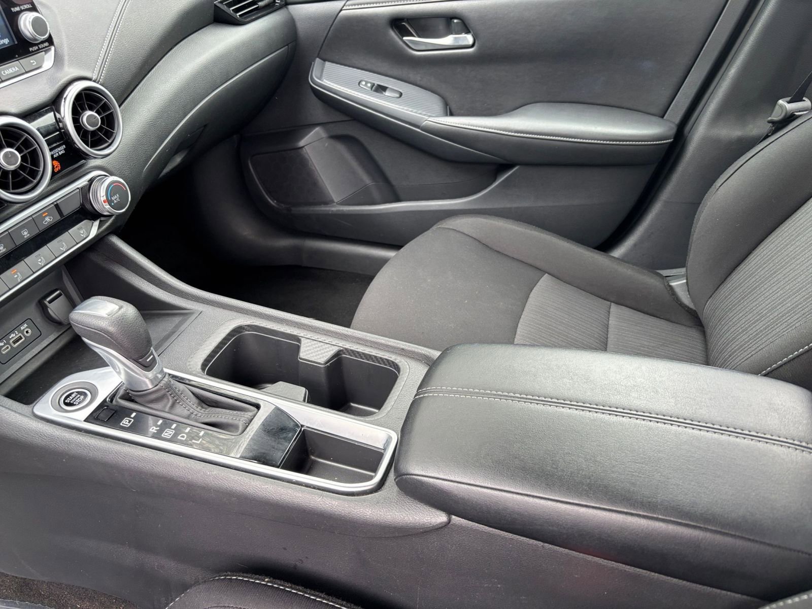 Used 2025 Nissan Sentra SV FWD image 39