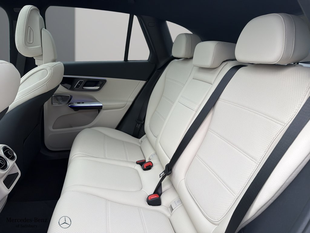 New 2026 Mercedes-Benz GLC 300 4MATIC image 16