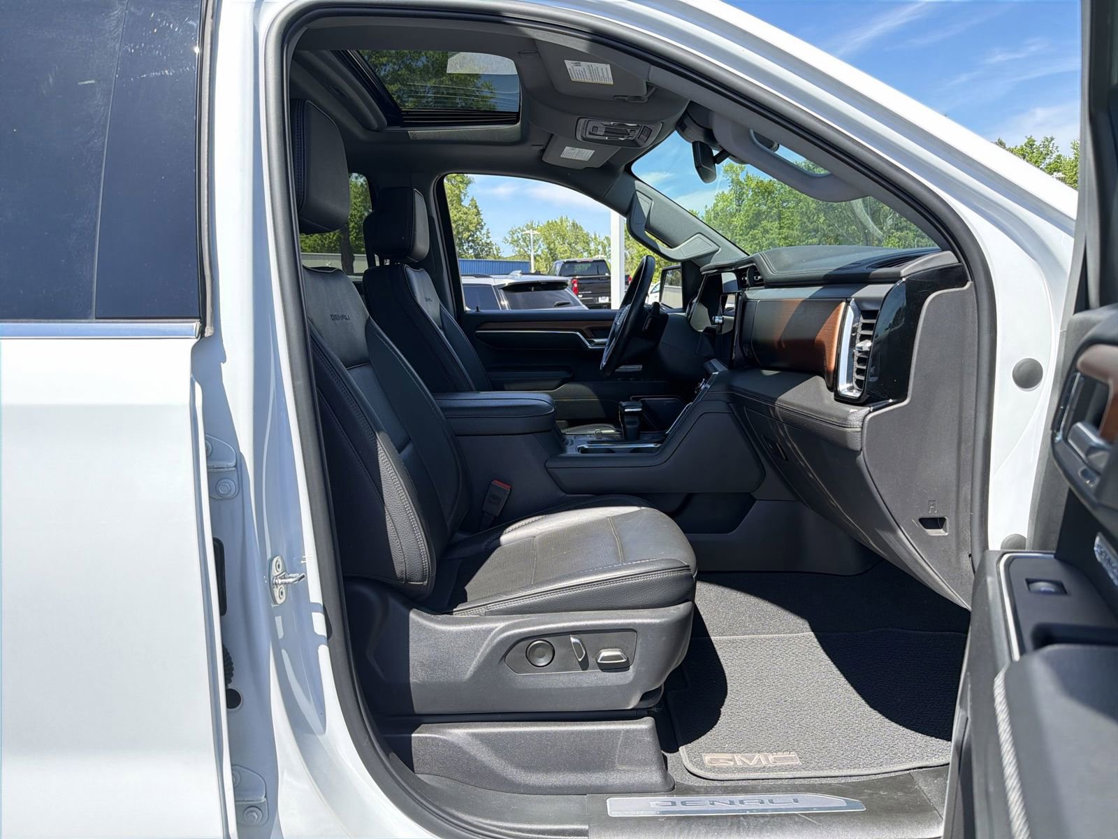Used 2023 GMC Sierra 1500 Denali image 33