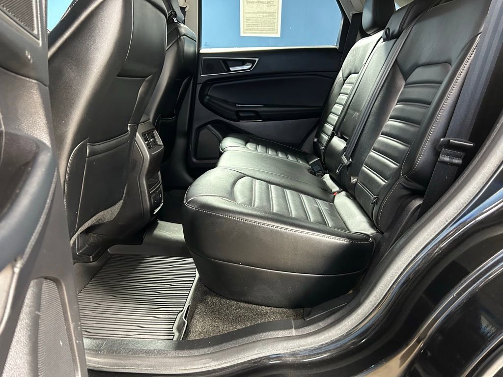 Used 2015 Ford Edge SEL w/ Equipment Group 201A image 15
