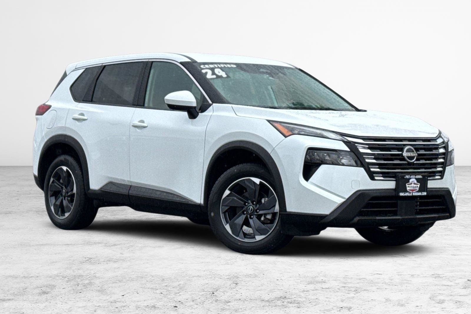 Certified 2024 Nissan Rogue SV FWD image 2