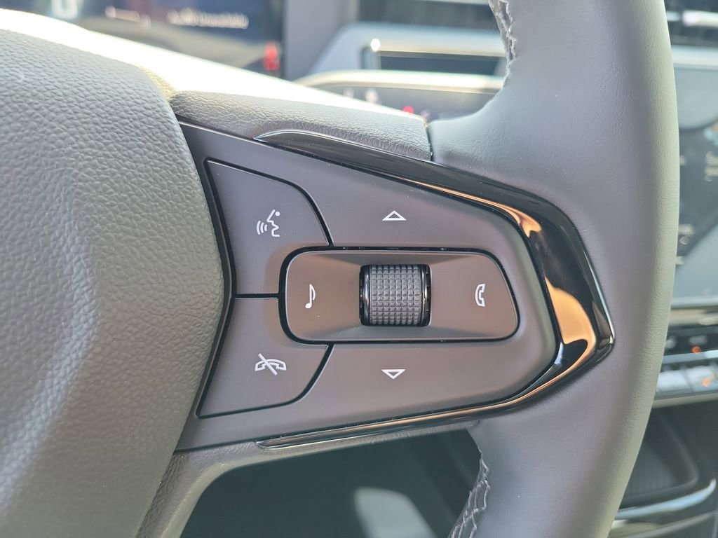 New 2027 Chevrolet Bolt LT w/ Comfort Package FWD image 6