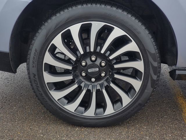 Used 2024 Lincoln Navigator Black Label image 5