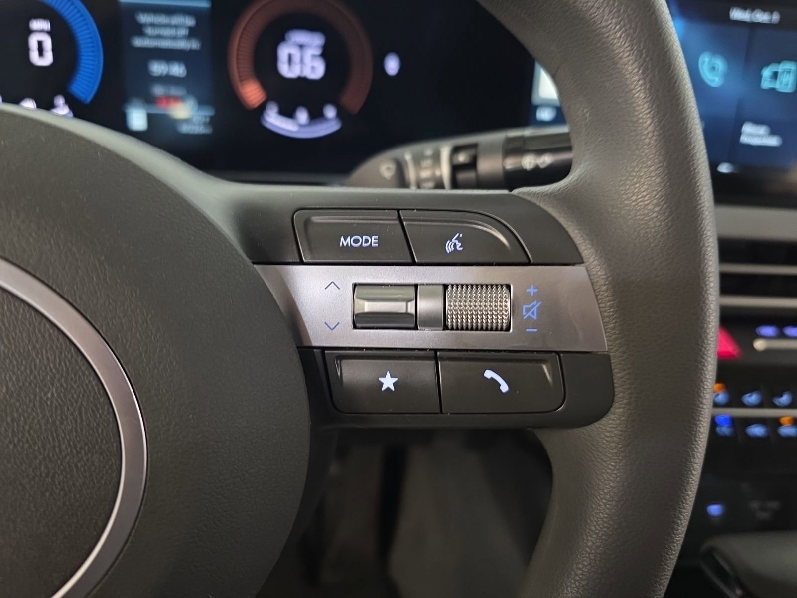 Certified 2025 Hyundai Sonata SE image 16